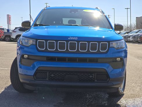 Used 2022 Jeep Compass Latitude w/ Convenience Group image 12