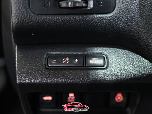 Used 2018 Nissan Altima 2.5 SL w/ 2.5 SL Technology Package image 35