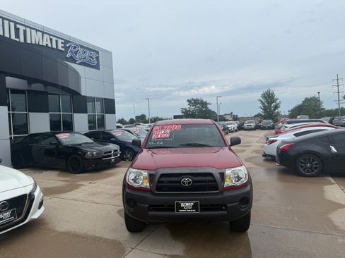 Used 2005 Toyota Tacoma 4x4 Access Cab w/ Convenience Pkg image 3