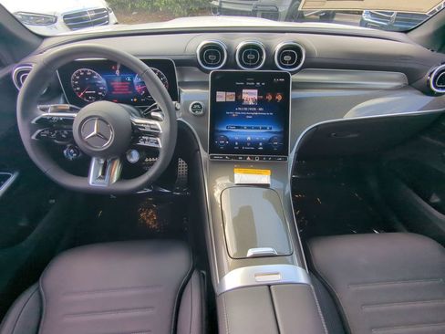 New 2025 Mercedes-Benz GLC 43 AMG 4MATIC image 2