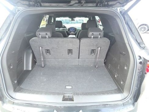 Used 2022 Chevrolet Traverse LT image 10