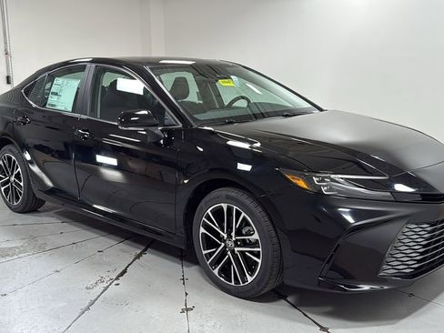 New 2026 Toyota Camry XLE image 3