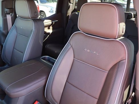 New 2026 GMC Sierra 1500 Denali image 15