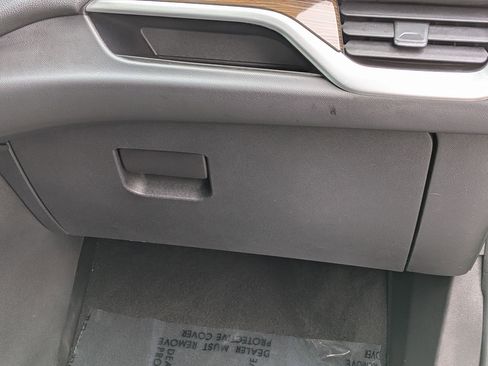 Used 2018 GMC Terrain SLE w/ Driver Convenience Package image 30