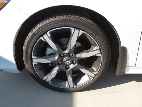 Certified 2025 Honda Civic Sport image 5