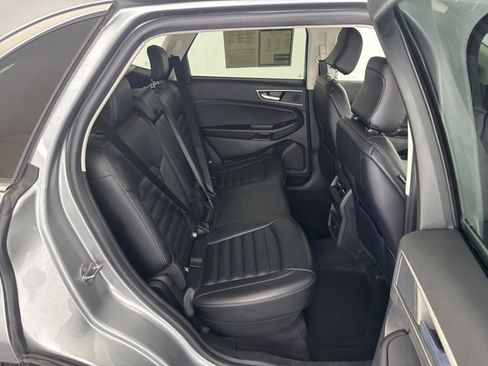 Used 2024 Ford Edge SEL image 11
