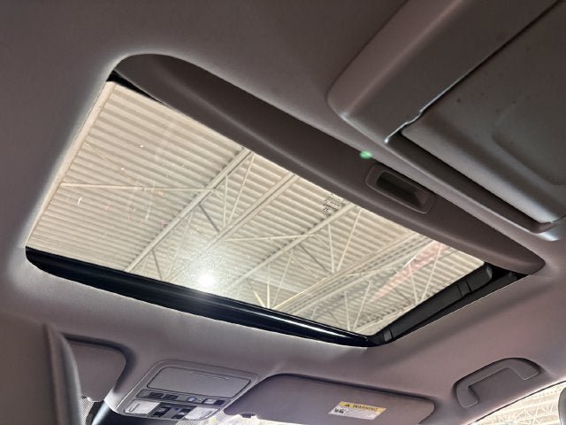 Used 2024 Honda Odyssey Touring image 41