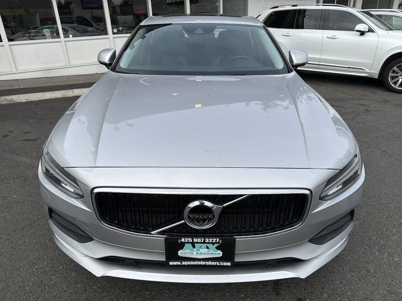 Used 2018 Volvo S90 T5 Momentum w/ Convenience Package AWD/4WD image 12