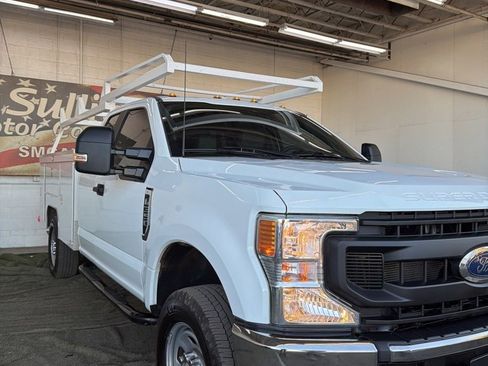 Used 2022 Ford F350 XL w/ Power Equipment Group image 6