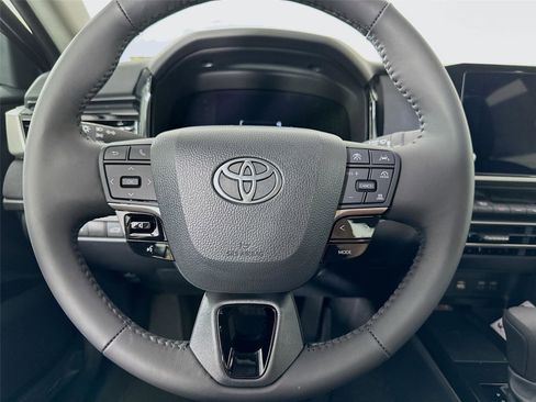 New 2026 Toyota Camry LE FWD image 17