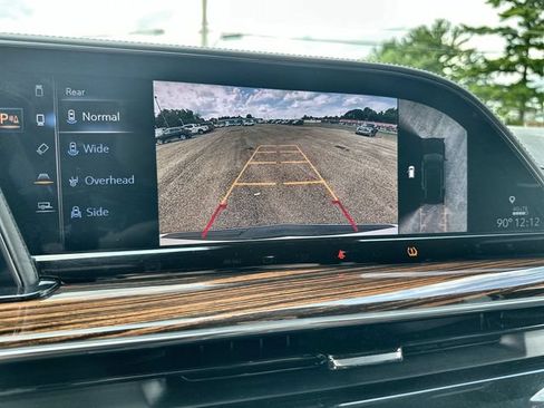 Used 2021 Cadillac Escalade Premium Luxury AWD/4WD image 26