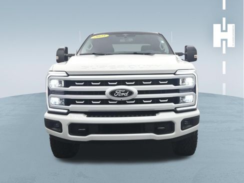 Used 2025 Ford F250 Lariat w/ Tremor Off-Road Package AWD/4WD image 2
