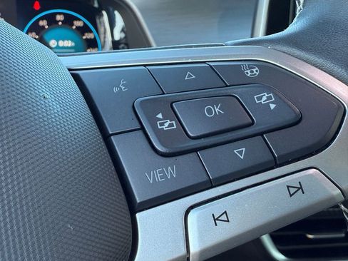 New 2025 Volkswagen Atlas Cross Sport SE FWD image 20