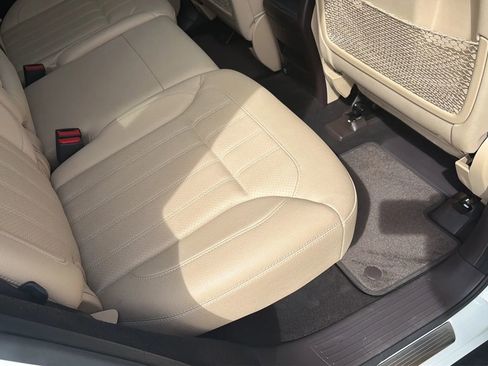 Used 2017 Mercedes-Benz GLE 350 4MATIC image 59
