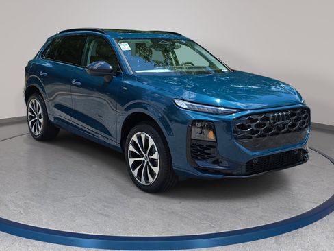 New 2026 Audi Q3 quattro 2.0T AWD/4WD image 3
