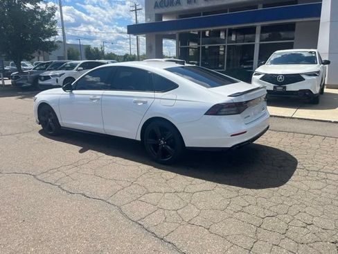 Used 2025 Honda Accord Sport image 7