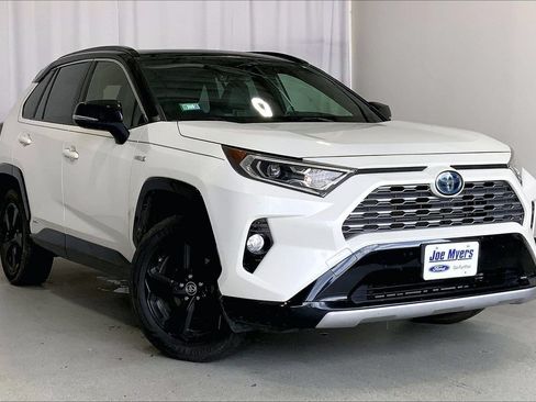 Used 2019 Toyota RAV4 XSE w/ Carpet Mat Package AWD/4WD image 1