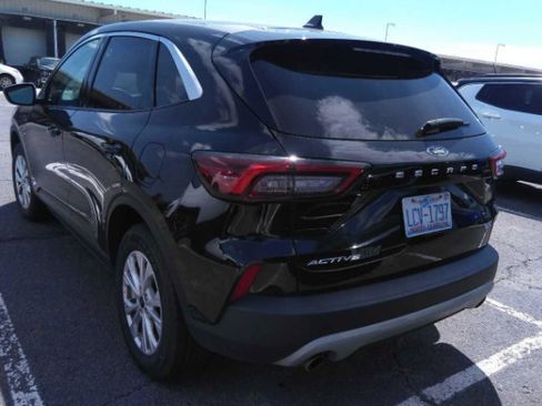 Used 2024 Ford Escape Active AWD/4WD image 3
