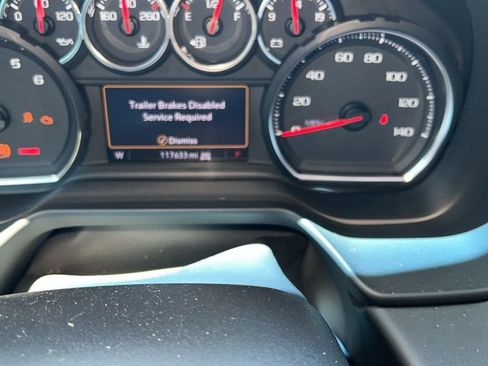 Used 2021 Chevrolet Tahoe Z71 w/ Z71 Signature Package AWD/4WD image 26