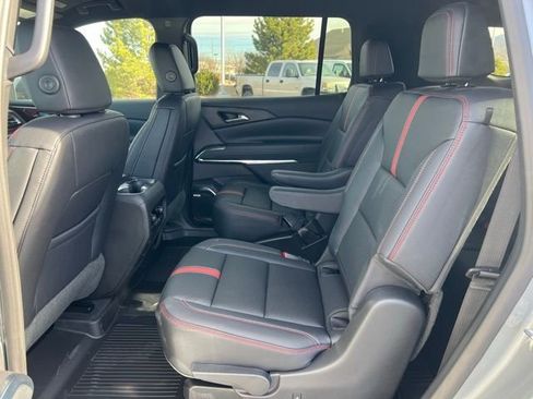 New 2026 Chevrolet Traverse RS AWD/4WD image 14