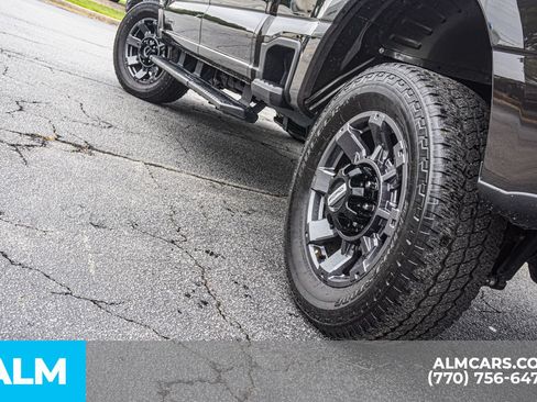 Used 2024 Ford F250 Lariat w/ Sport Appearance Package AWD/4WD image 13