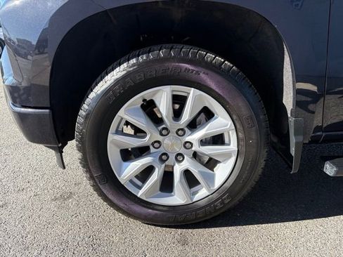 Used 2022 Chevrolet Silverado 1500 Custom image 9