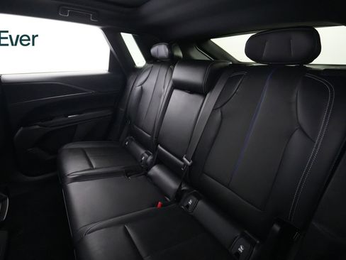 Used 2024 Cadillac Lyriq Sport AWD/4WD image 24
