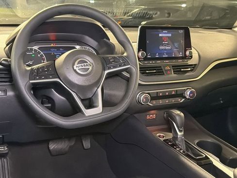 Used 2020 Nissan Altima 2.5 S FWD image 14