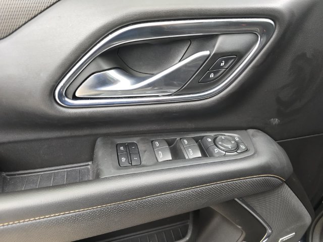 Used 2021 GMC Yukon XL AT4 w/ AT4 Premium Plus Package AWD/4WD image 22