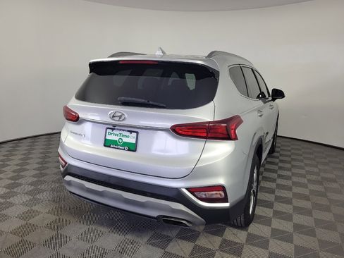 Used 2019 Hyundai Santa Fe SEL FWD image 9