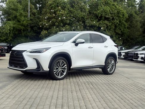 Used 2023 Lexus NX 350h AWD image 2