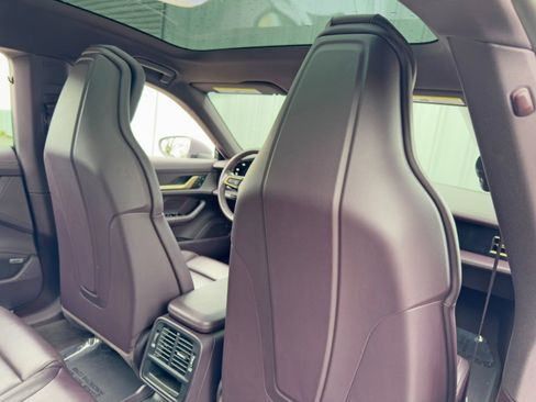 Used 2025 Porsche Taycan 4S image 41