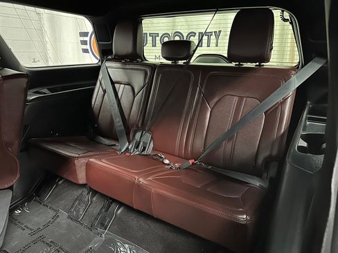 Used 2023 Ford Expedition Limited AWD/4WD image 23