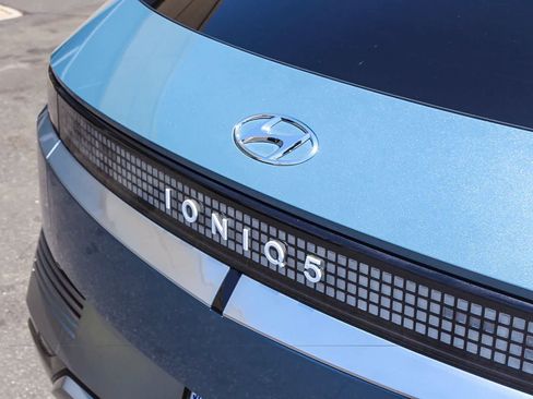 Certified 2023 Hyundai Ioniq 5 Limited AWD/4WD image 9