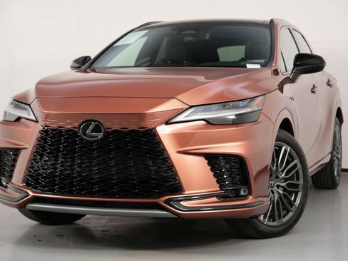 Used 2023 Lexus RX 500h F Sport image 3