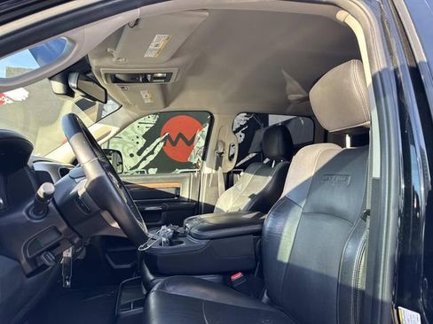 Used 2015 RAM 2500 Laramie w/ Protection Group image 16