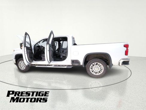 Used 2022 Chevrolet Silverado 3500 High Country w/ Z71 Off-Road Package image 15