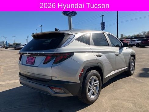 Used 2026 Hyundai Tucson SE image 7