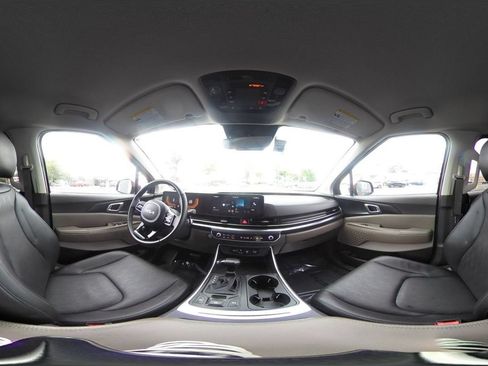 Used 2026 Kia Carnival FWD image 47