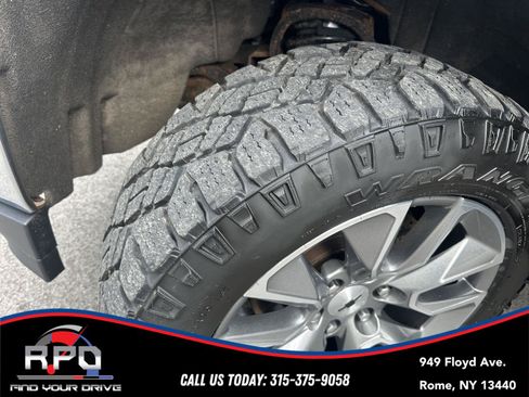 Used 2019 Chevrolet Silverado 1500 LT AWD/4WD image 11
