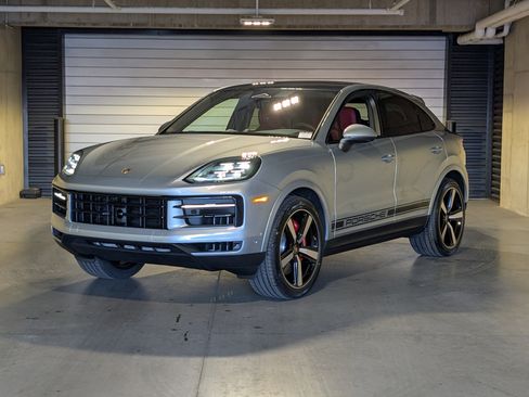 New 2026 Porsche Cayenne S image 1