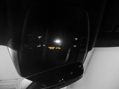 New 2025 Porsche Taycan 4 image 40