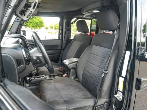 Used 2011 Jeep Wrangler Unlimited Sport AWD/4WD image 28