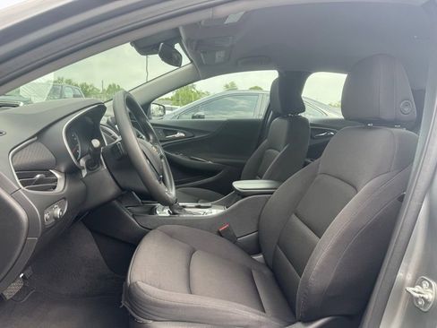 Used 2025 Chevrolet Malibu LT FWD image 5