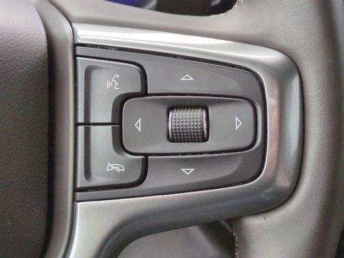 Used 2025 Chevrolet Silverado 2500 LT w/ Convenience Package image 26