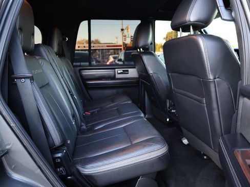 Used 2017 Ford Expedition Platinum image 20
