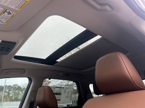 New 2026 Nissan Pathfinder Platinum image 13