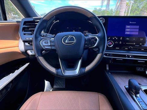 Used 2025 Lexus RX 350 Premium Plus FWD image 6