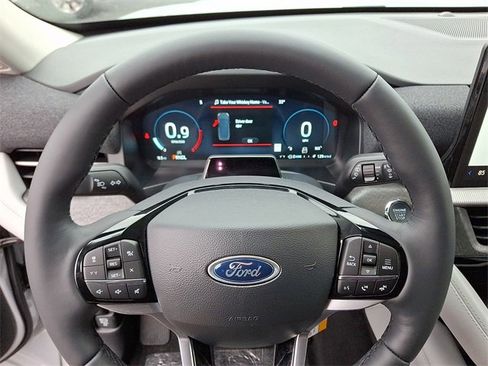 New 2026 Ford Explorer Platinum w/ LUX Leather Package image 15
