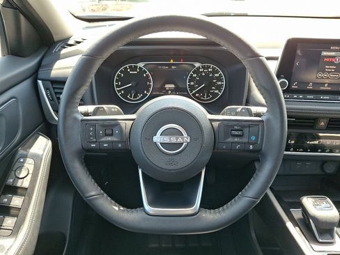 Certified 2024 Nissan Rogue SV w/ SV Premium Package AWD/4WD image 22
